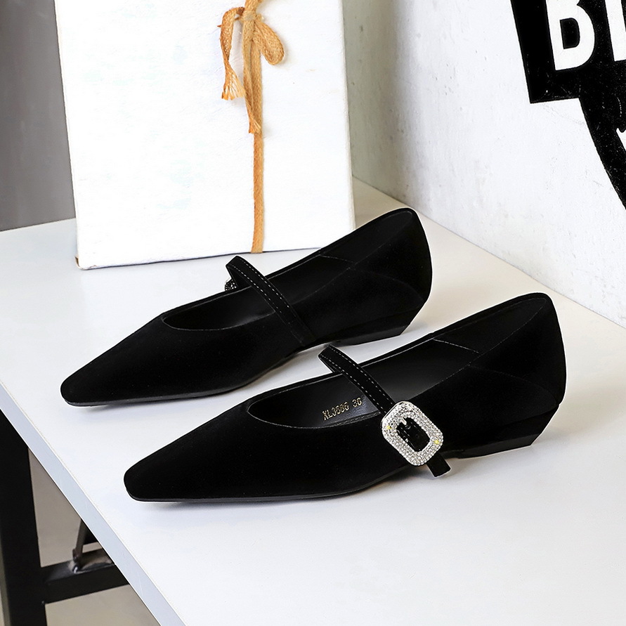 3686-K208 French-style Velvet Pointed-toe Shallow Wedge Shoes With A Beautiful Rhinestone Buckle For Women_vogvips.com