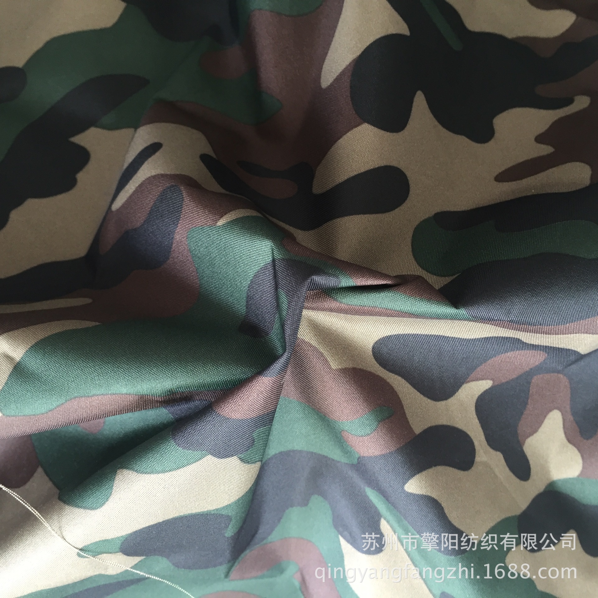 供应涤纶240T春亚纺防泼水迷彩印花PVC户外抗风寒保暖工作服布料