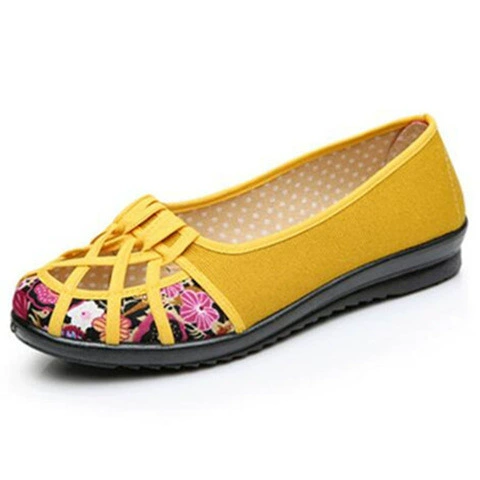 Slip-ons, breathable summer sports comfortable footwear for leisure for mother