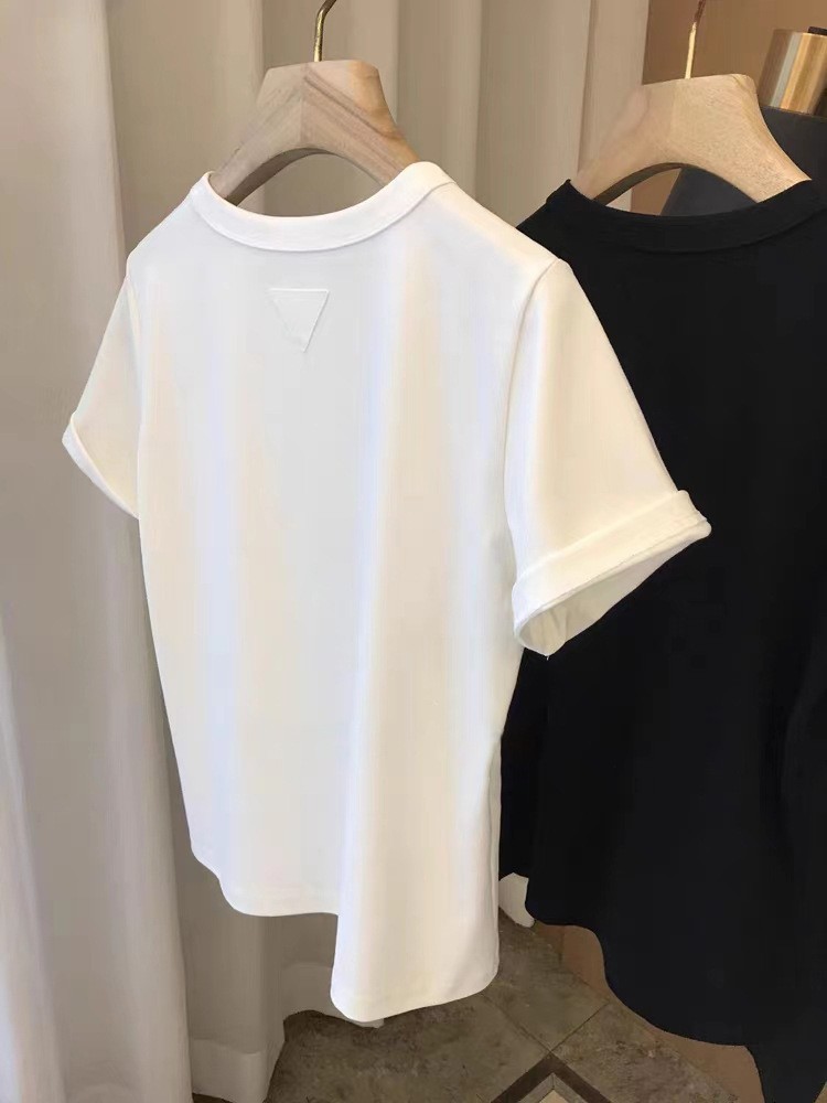 質感が絶つ! 強く押して、春夏はちょうど金が必要です。