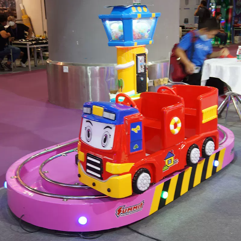 儿童乐园火车头投币游戏机城堡列车电动轨道小火车淘气堡摇摆机