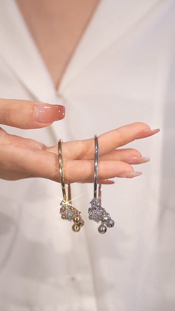 Exquisite Longevity Lock Bell Bracelet For Women Ancient Style_voghion.com