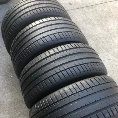 Vehicle tire Tire 225 235