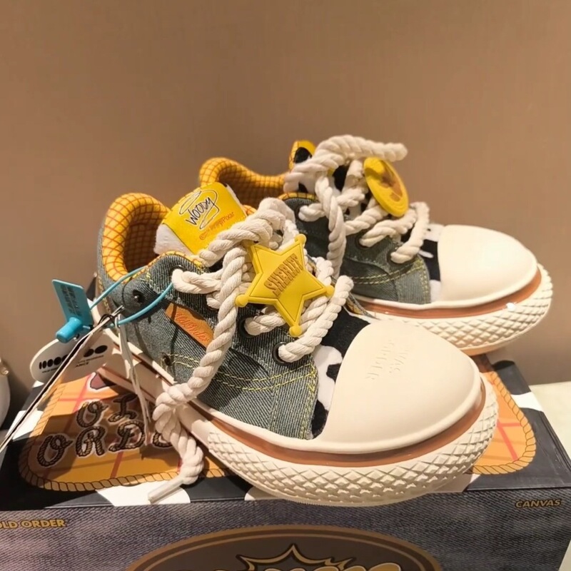広州既製品共同ブランドミッキービッグヘッドシューズキャンバスシューズウッディカラー厚底高さ増加カジュアルシューズカップル同じスタイル|undefined