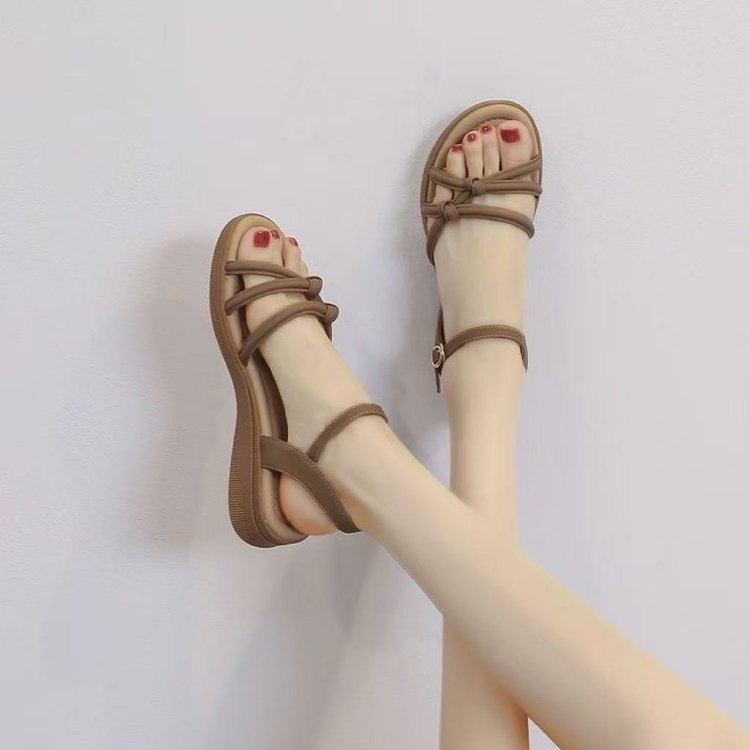 Fashionable non-slip universal women's sandals for leisure