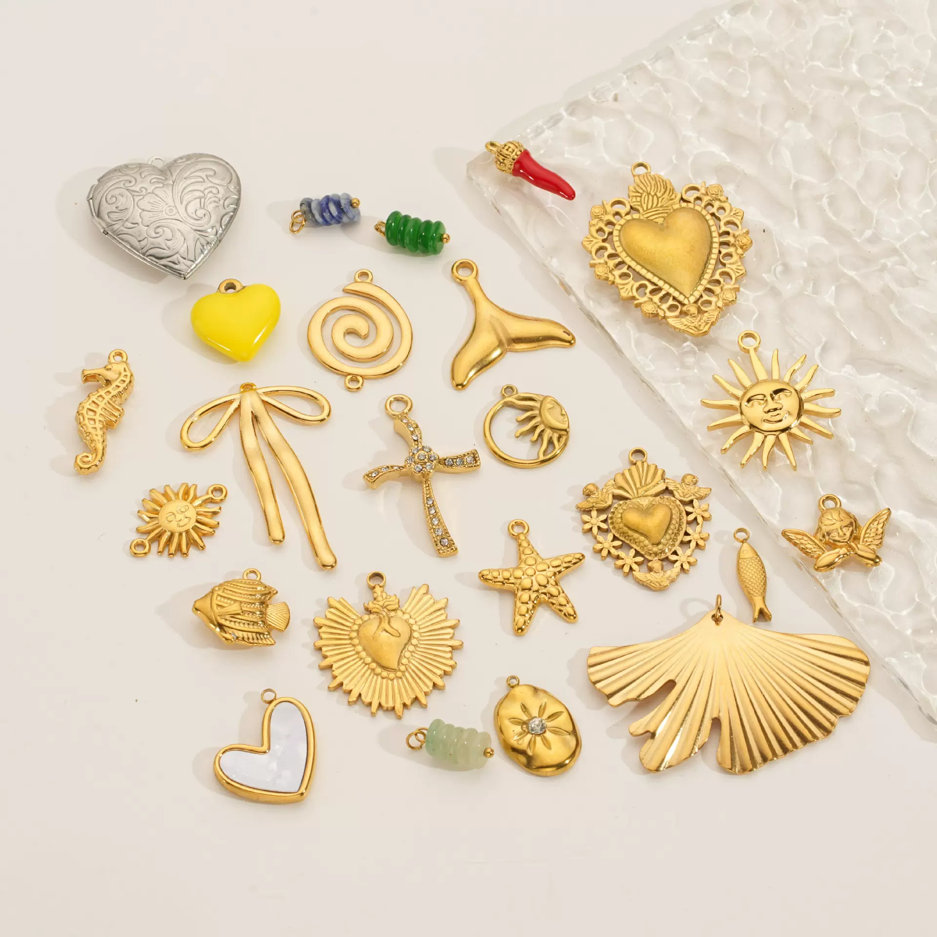 跨境不锈钢个性搭配diy创意吊坠项链心形太阳叶子项链饰品配件