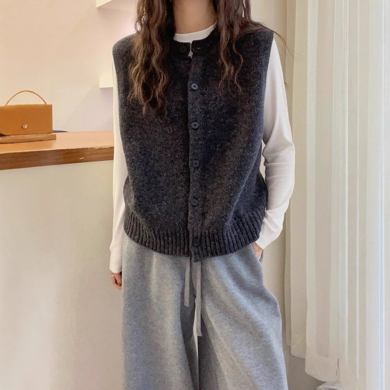 高级感灰色圆领针织开衫马甲女秋冬季复古毛衣背心无袖外搭上衣|undefined