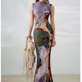 连衣裙;时尚休闲套装;休闲裤