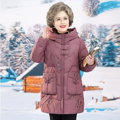 Бабушка зимний пуховик куртка пожилая мама толстая хлопчатобумажная одежда