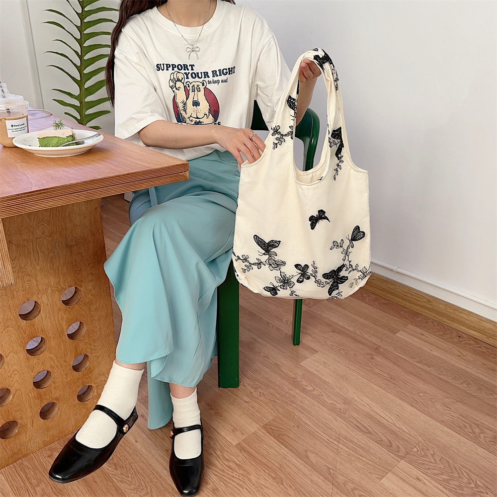 44292 Traditional Chinese style retro embroidered lace butterfly cloth bag for casual women's travel, canvas bag, large capacity single-shoulder bag undefined