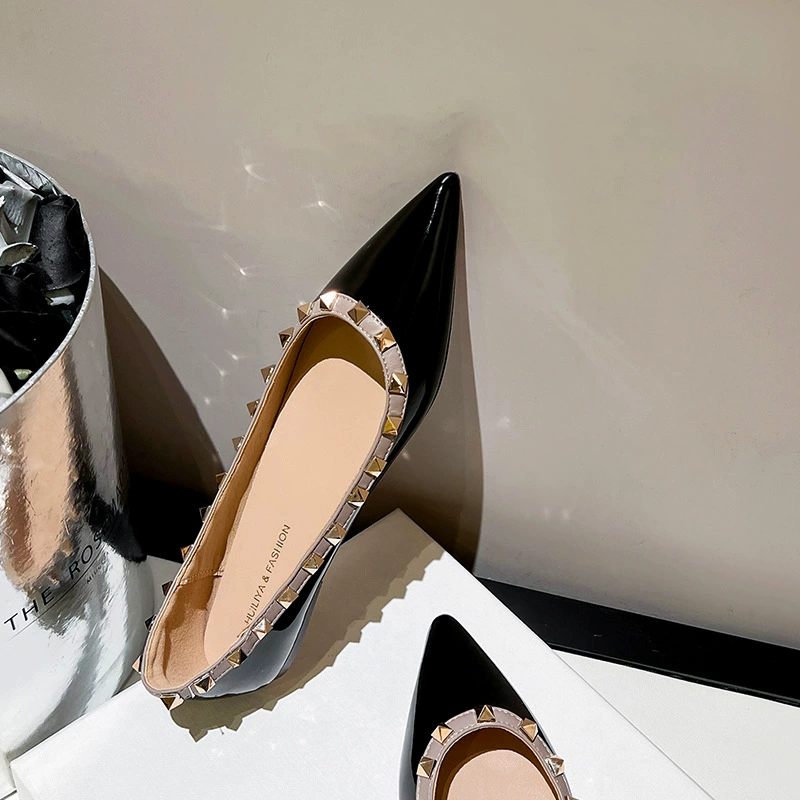 Одиночная заклепка одиночная обувь женская французская темпераментная лакированная кожа носить апельсины