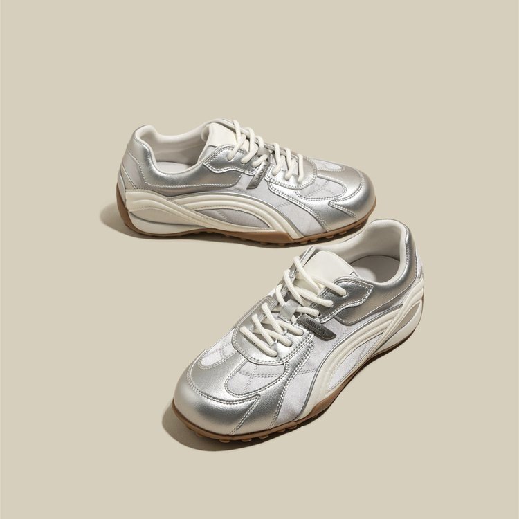 Silver-Colored German Training Shoes, Racing Shoes for Women, 2026 New Spring Model, Soft Leather Sports Casual Versatile Height-Increasing Shoes