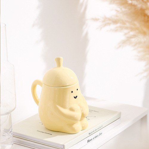 Super cute huggable pear ceramic mug with lid, cute water cup, creative couple pairing cup, funny birthday gift cup