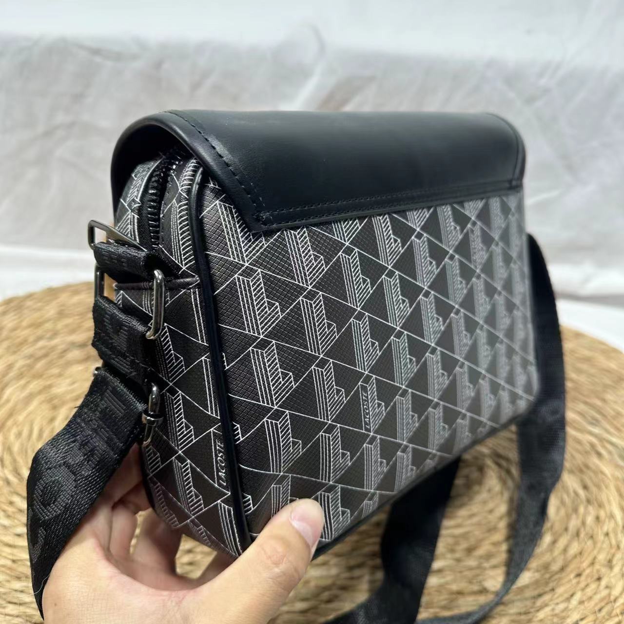 Marca de moda transfronteriza retro hombre hombro único bolso de pecho ocio capas de cabeza bolso de correo universal mochila maletín