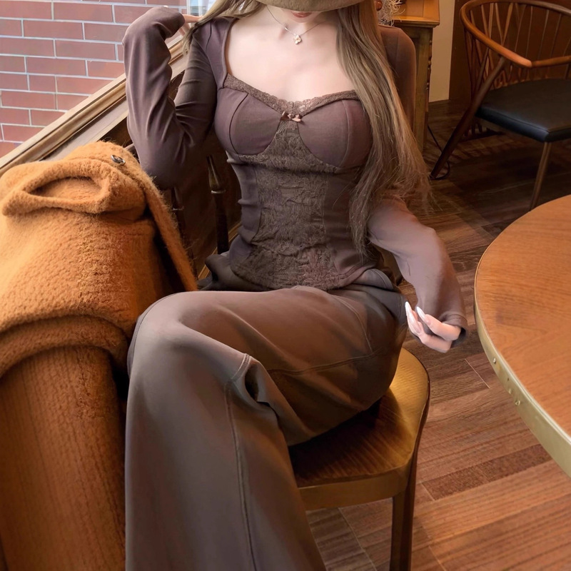 White Women's Beautiful Lace Camisole & Long-Sleeve Cream-Colored Plush Camisole Long-Sleeve T-Shirt Women's Pure Desire Top