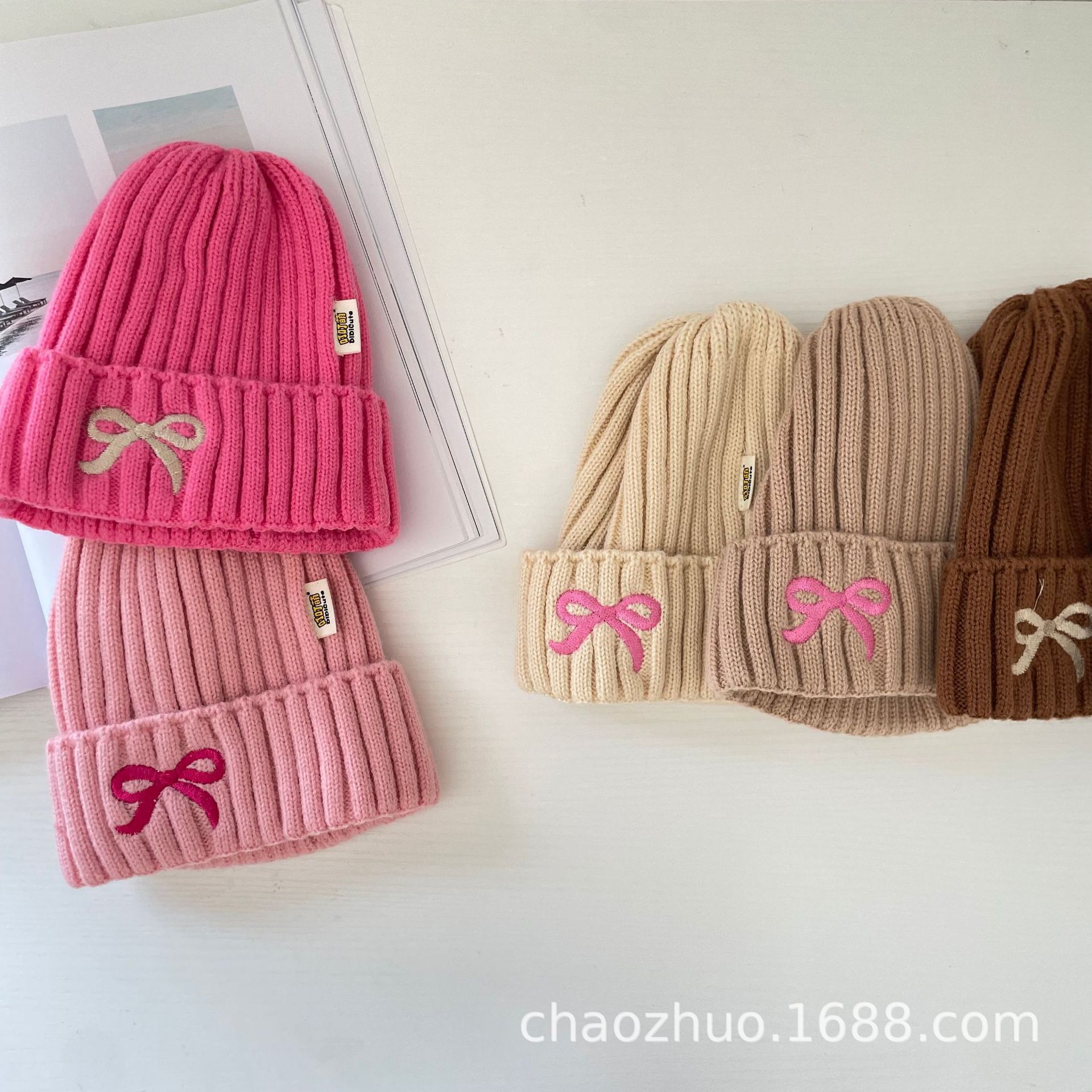 Pink embroidered bow children's wool hat, versatile pointed hat