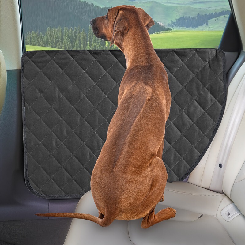 Thickened car door protectors for pets, including side door guards and window scratch-resistant and dirt-proof mats, manufactured in a factory Thickened car door protectors for pets, including side door guards and window scratch-resistant and dirt-proof mats, manufactured in a factory