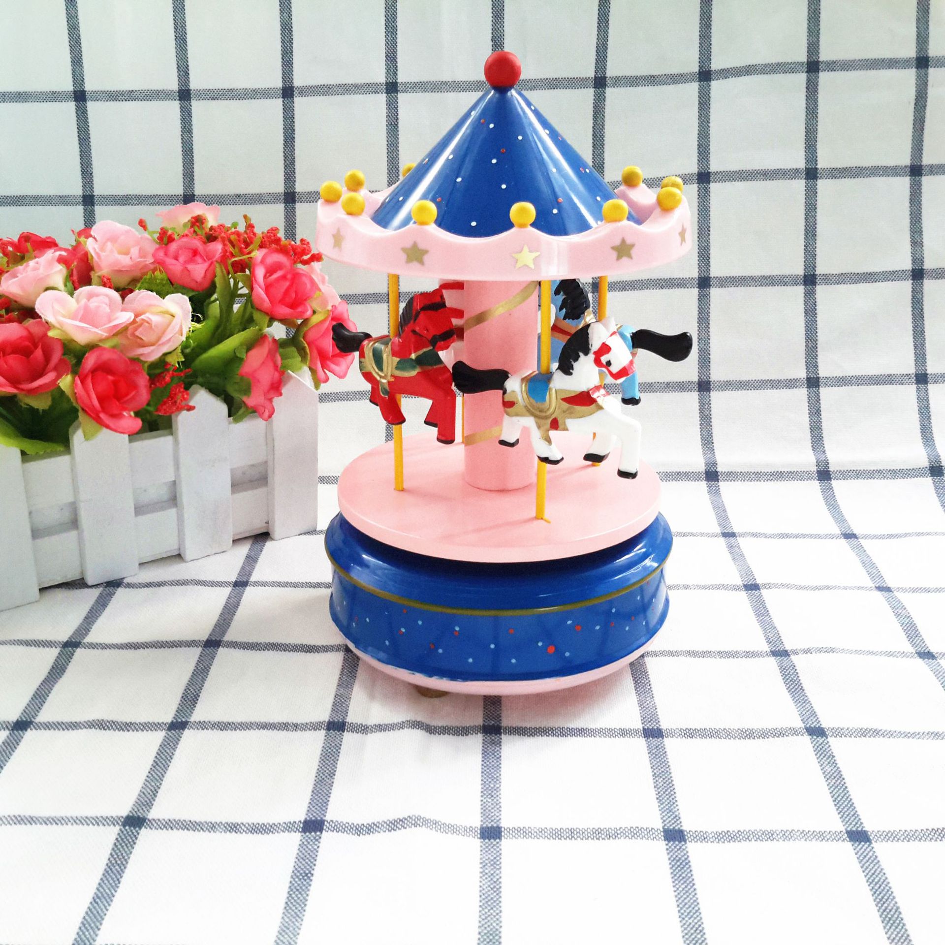 Sky City Carrusel Caja de música pareja creativo Regalo de Cumpleaños juguete accesorios para hornear plug-in