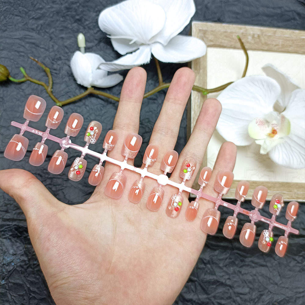 Esmalte corto de diamantes coloridos en 3D 30 piezas de armadura prefabricada francesa parche de uñas de uñas hecho a mano ojo de gato image 3