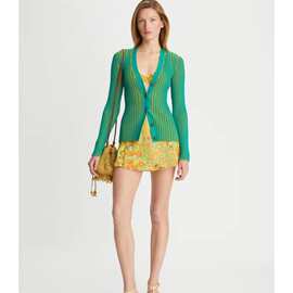 专注羊毛羊绒衫加工定制承接国内外毛衣订单来图来样设计生产轻奢