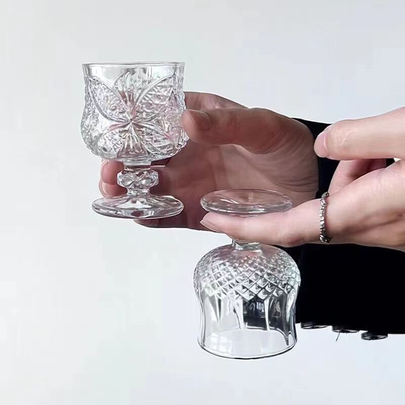 批发现货复古白酒杯一口杯迷你高脚刻花一两小酒杯50毫升家用酒杯|undefined