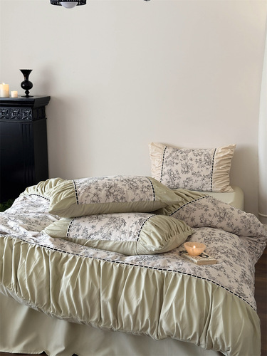 French pleated lace 120-count long-staple cotton brushed four-piece set with fresh printing thickened warm quilt cover sheets