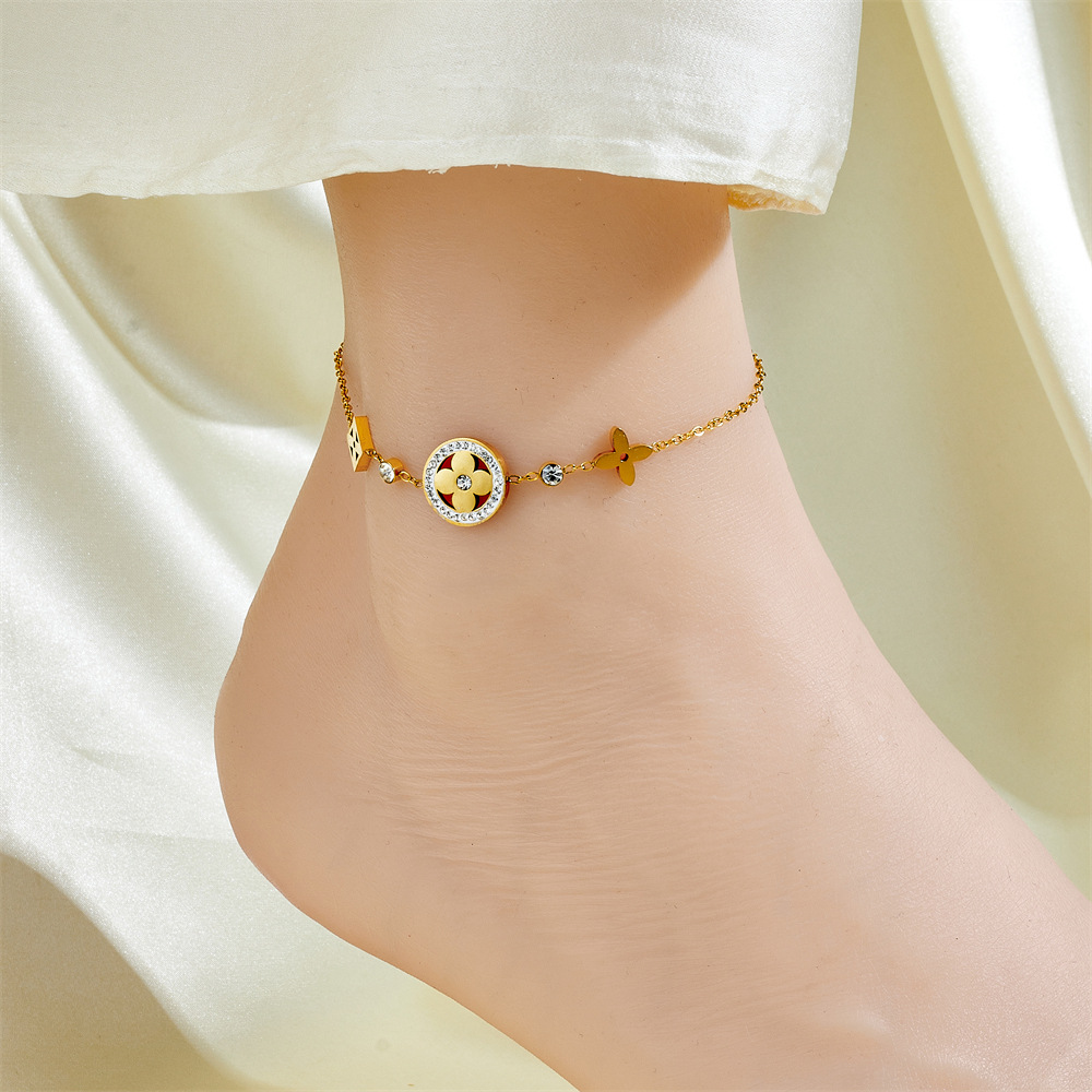 Cientos de tobilleras, tobilleras de lujo simples y ligeras, sentido femenino, accesorios de celebridades de Internet, temperamento de moda dorado de 18 quilates, cadena de pie de acero de titanio sexy