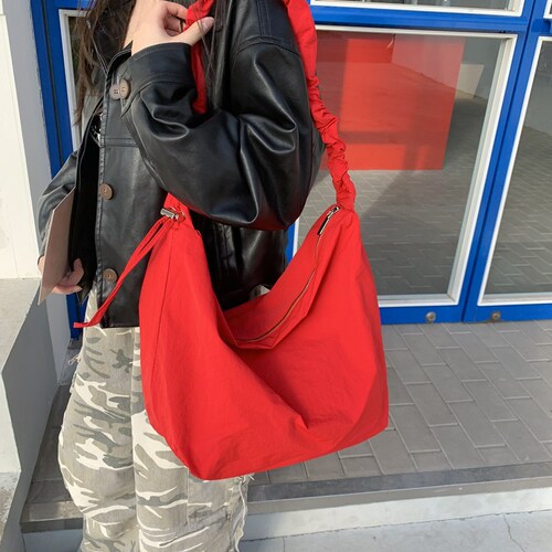 Korean-style pleated drawstring cloud bag, new design large capacity lazy style single shoulder crossbody bag, niche commuting bag