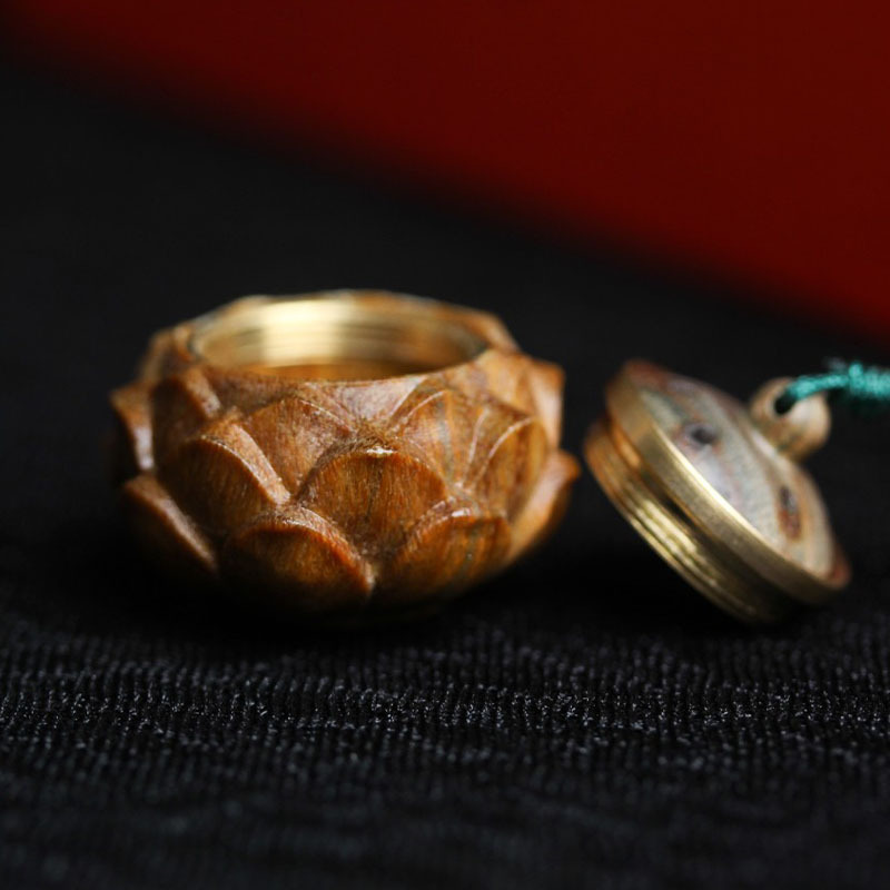 Green Sandalwood Chinese Aromatherapy sachet diffuser Car Ornament Ancient Style Lotus Aromatherapy Sachet Pendant Creative Ornament Tassel Accessory
