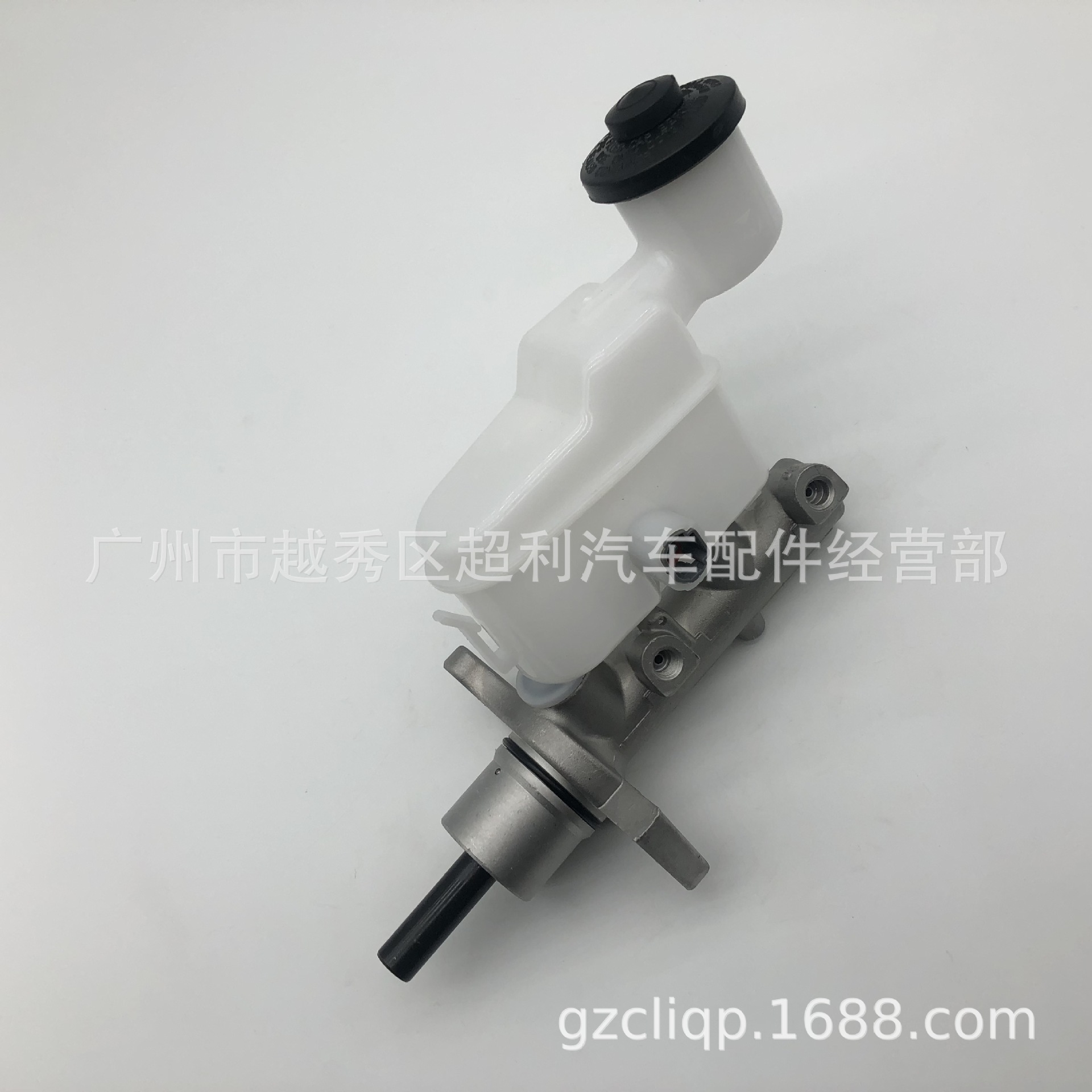 Applicable 47201-09210 47201-09240 VIGO KUN15 Hirax brake master cylinder