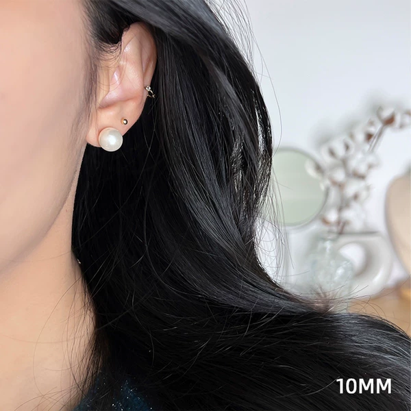 EH0244 (pair of 10MM white pearls)