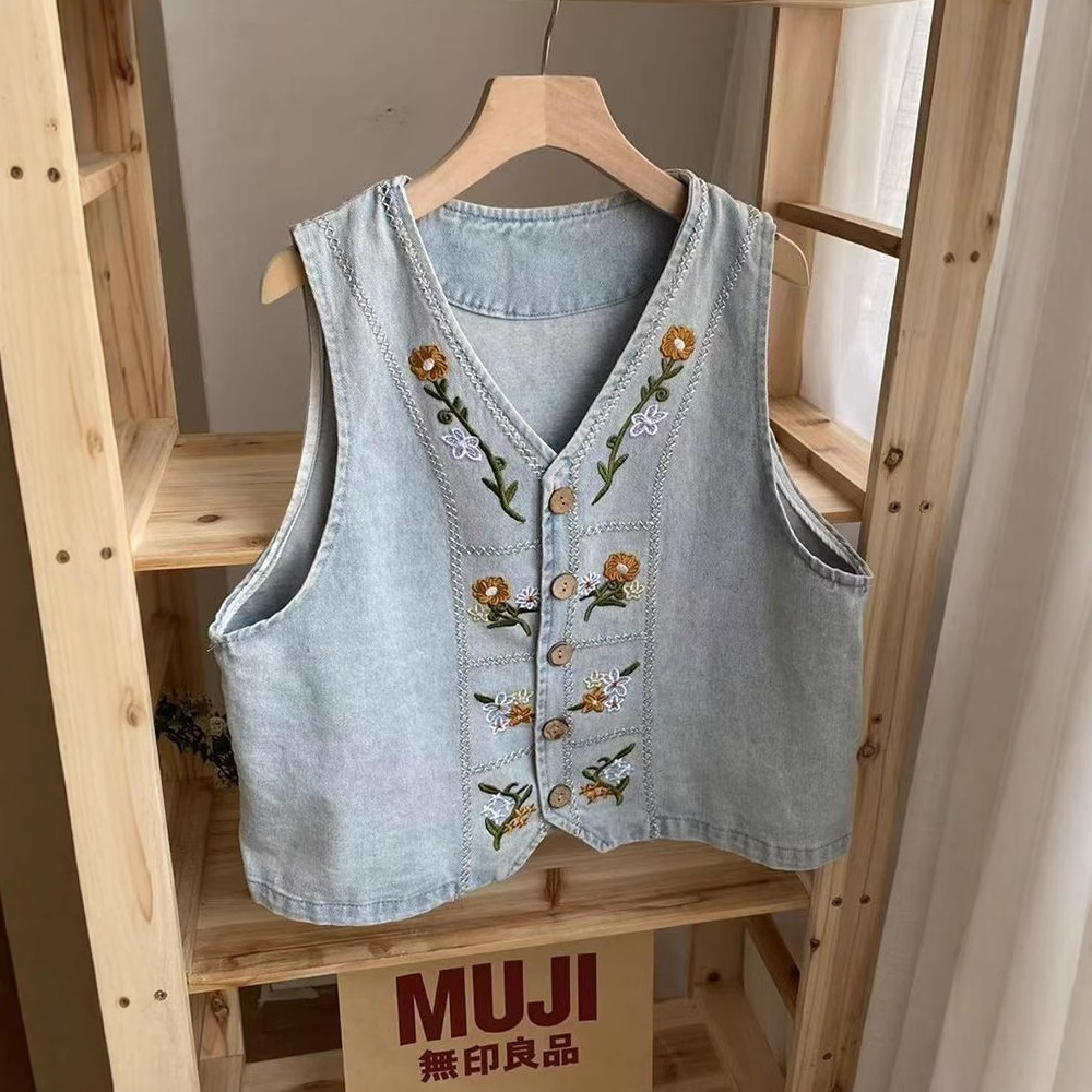 Retro Embroidered Denim Vest for Women Summer Thin Style with Dress 2025 New Loose Sleeveless Vest Jacket