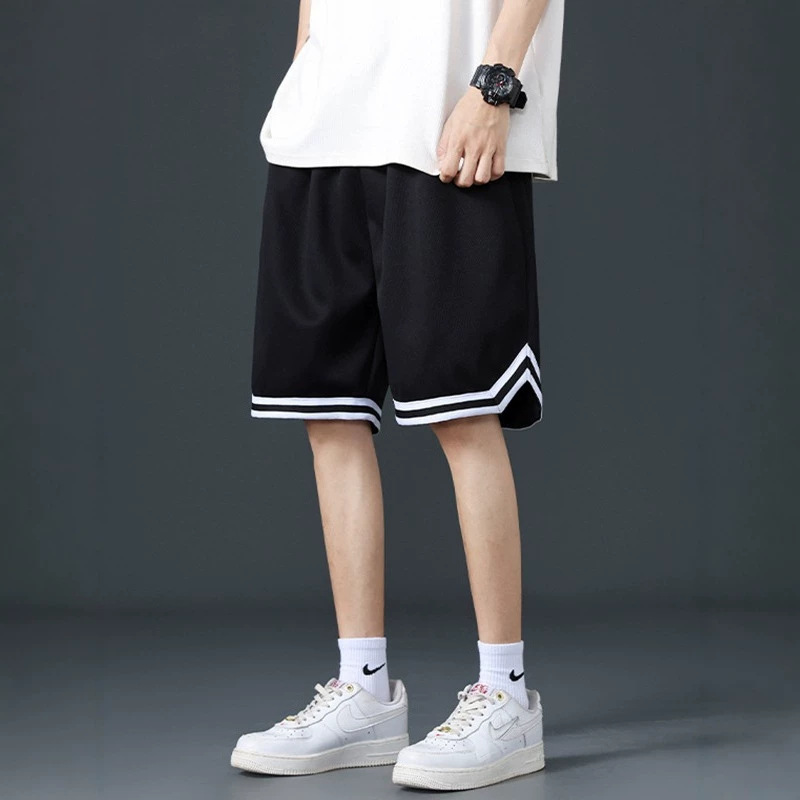 2026 Summer Thin Ice Silk Shorts for Men, Quick-Dry Loose Basketball Sports Shorts, Versatile Casual Mid-Length Pants