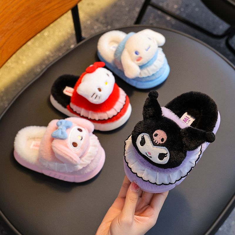 Sanrio auténtico invierno zapatillas de algodón para niños, niñas cálidas bolsas de terciopelo con tacos de goma, zapatillas de algodón para bebés