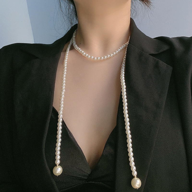 Retro Palace Artificial Pearl Long Female Multi-layered Sweater Clavicle Chain display picture 1
