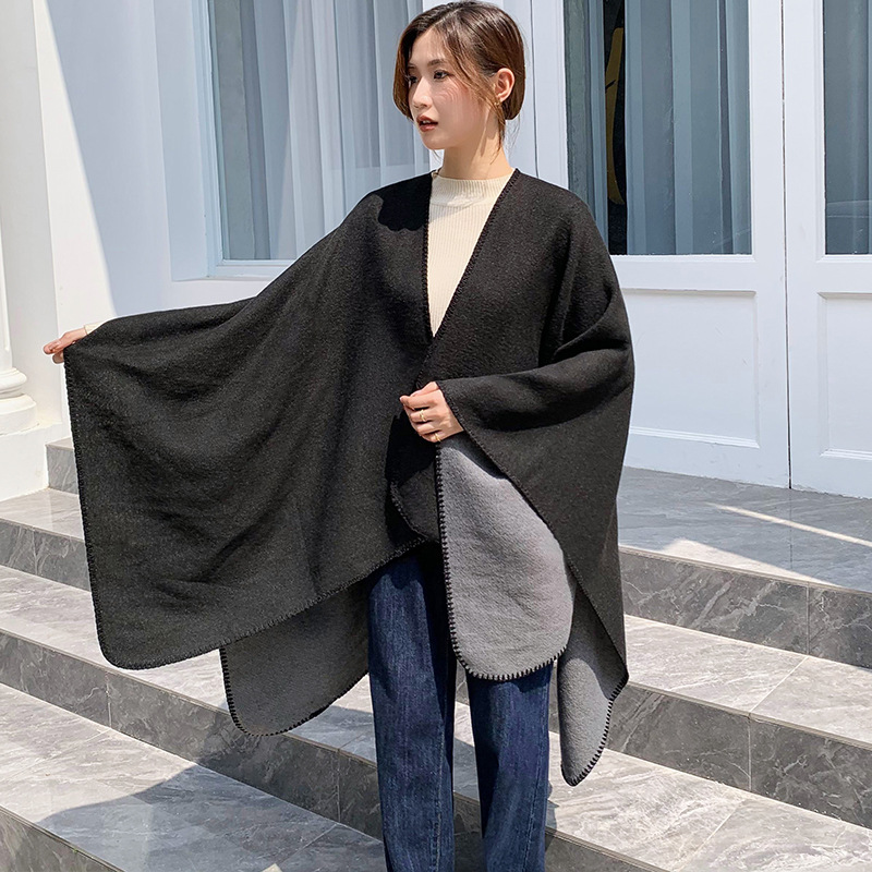 2024 Winter New Versatile Black and White Checkered Shawl Coat for Women, Outer Cloak, Knitted Yarn Square Scarf on Both_voghion.com