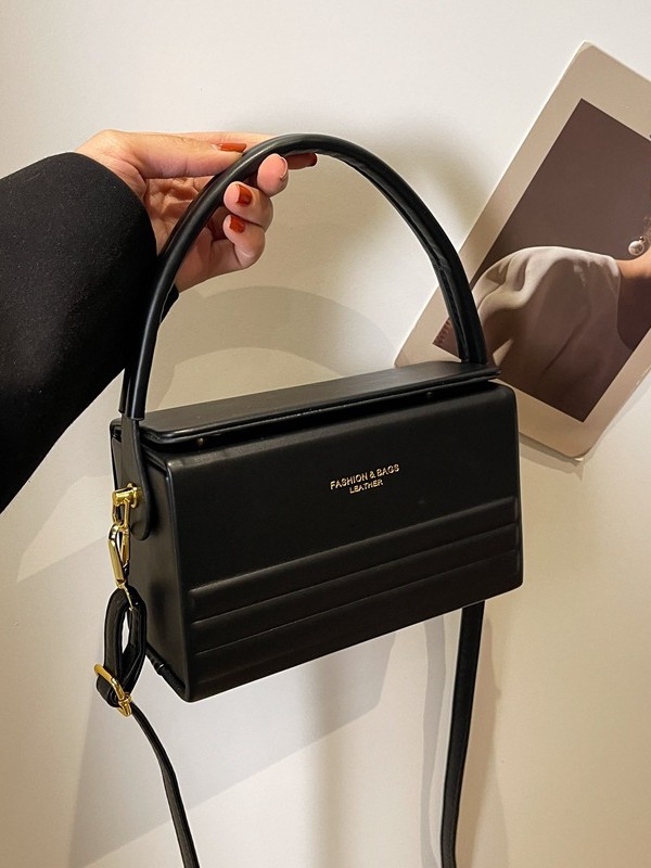 Bolso mujer 2025 nueva caja portátil pequeña bolsa cuadrada comercio exterior transfronterizo pequeño libro rojo estilo caliente bolso de mensajero de un solo hombro de alta gama