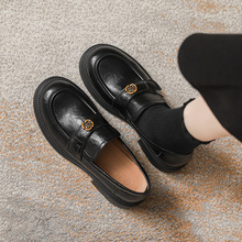 �RƤ�|�к�ɫɽ�軨����ЬŮ2025���¿��׸�Ӣ���L�͹�СƤЬ