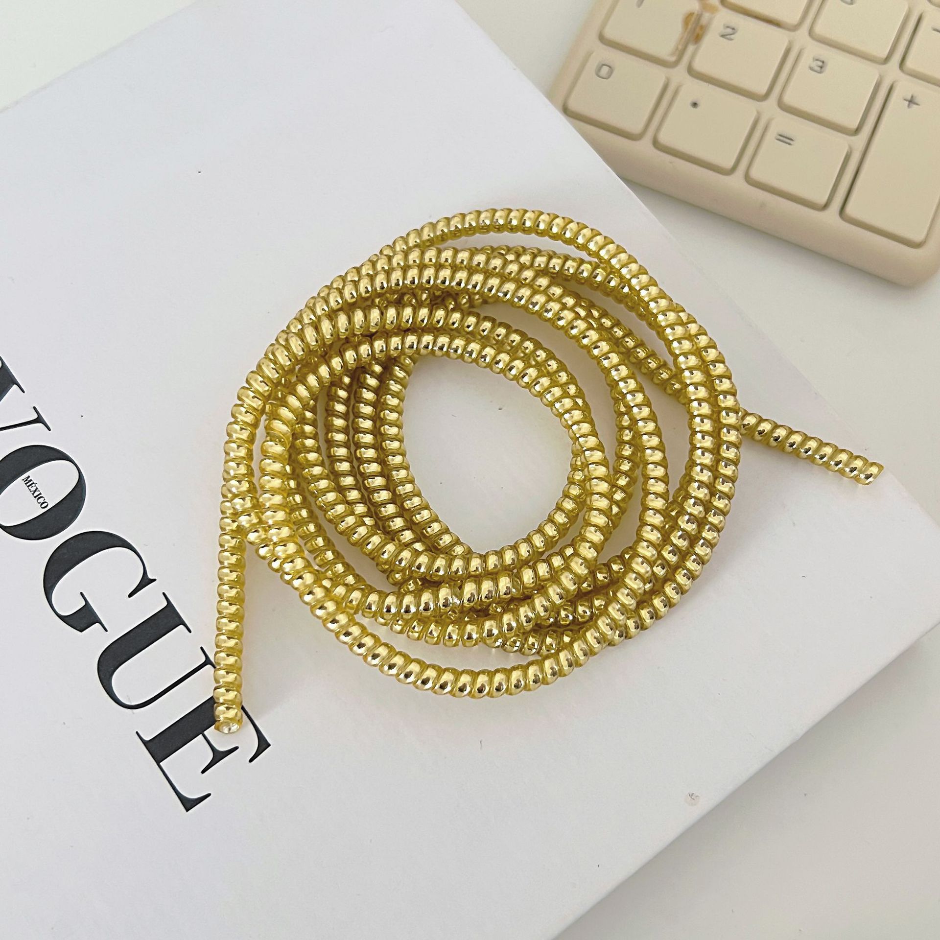 1,4 m 1,6 m cable de datos cuerda de protección anti-suciedad cable de teléfono móvil cuerda de bobinado anti-rotura cargador cubierta de protección de alambre