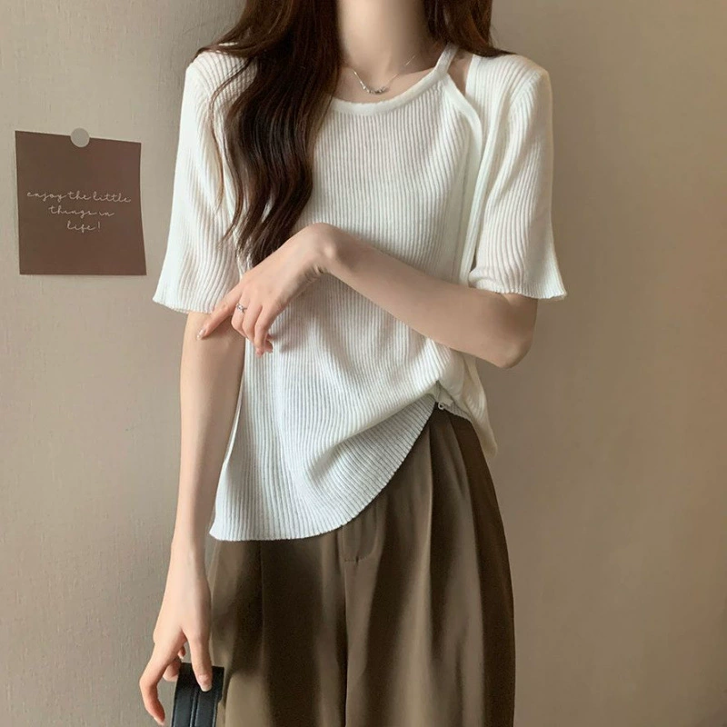 Женская футболка с короткими рукавами и резьбой, весна и лето 2025, новая свободная рубашка для похудения, рубашка большого размера с нишевым дном, топ