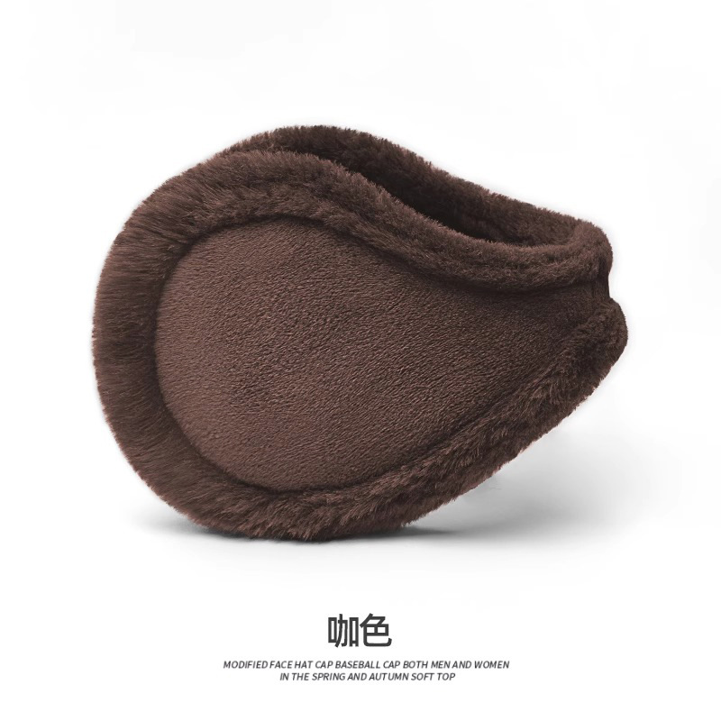 耳カバーの男性は冬に保温して凍らない耳に耳をかぶせて冬に耳をかぶせて耳を温めて防寒耳カバーを厚くする