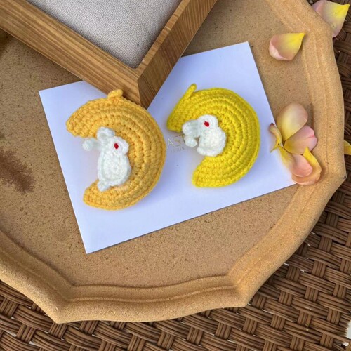 Cute Knitted Wool Moon Rabbit Pendant for Mid-Autumn Festival Gift, Moon Rabbit Gift Box Pendant, Car Hanging Pendant, Finished Product