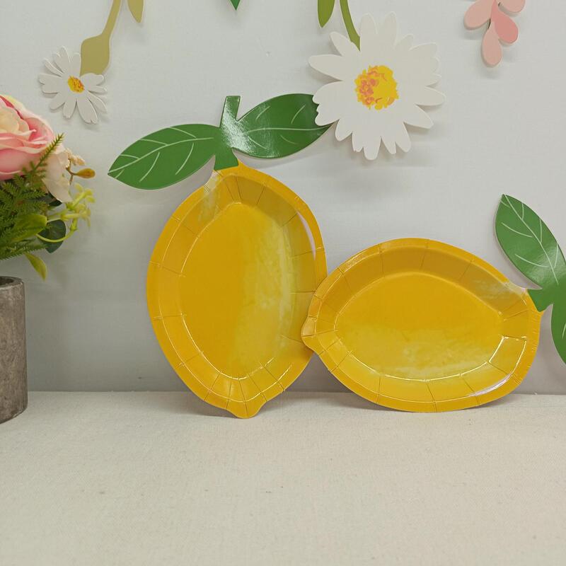 Disposable Paper Plates for Christmas, Halloween, Birthday Parties, and Dinner Parties; Commercial Wholesale Disposable Eco-Friendly Tableware Disposable Paper Plates for Christmas, Halloween, Birthday Parties, and Dinner Parties; Commercial Wholesale Disposable Eco-Friendly Tableware