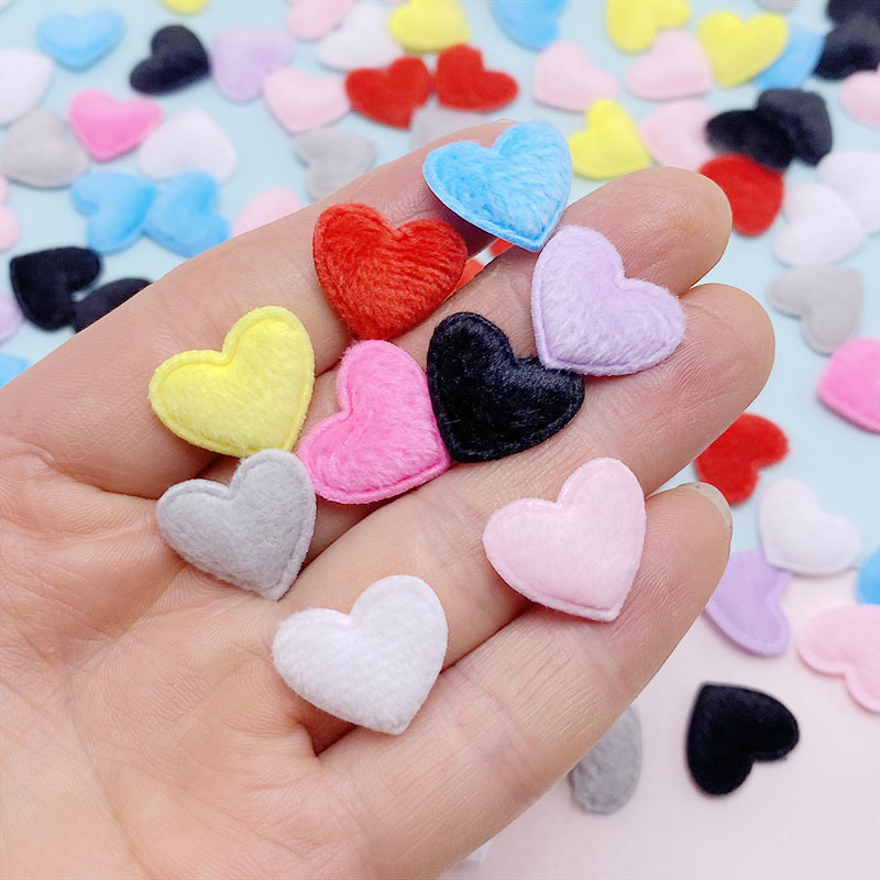 Otoño e Invierno nueva felpa Pequeño amor parche DIY accesorios para el cabello de los niños tocado Ropa Accesorios zapatos flor bolsa Accesorios