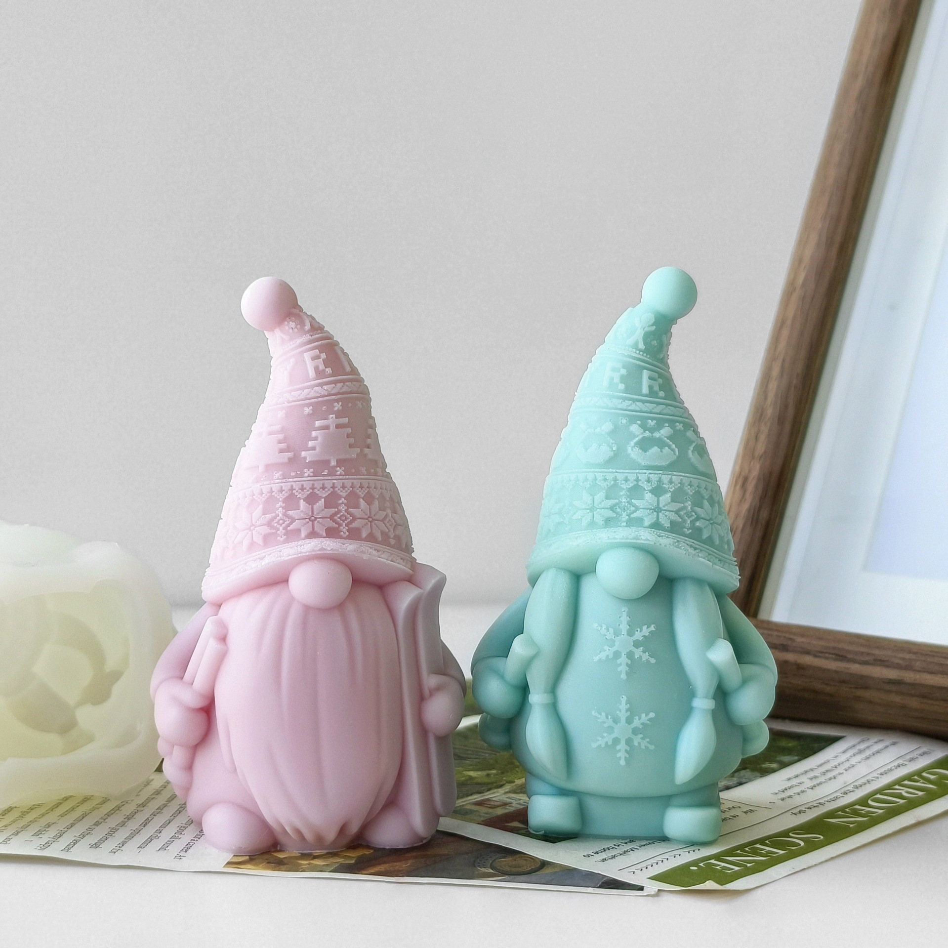 Jiahuimei esquí enano vela molde de silicona DIY hecho a mano aromaterapia vela decoración de yeso herramienta abrasiva