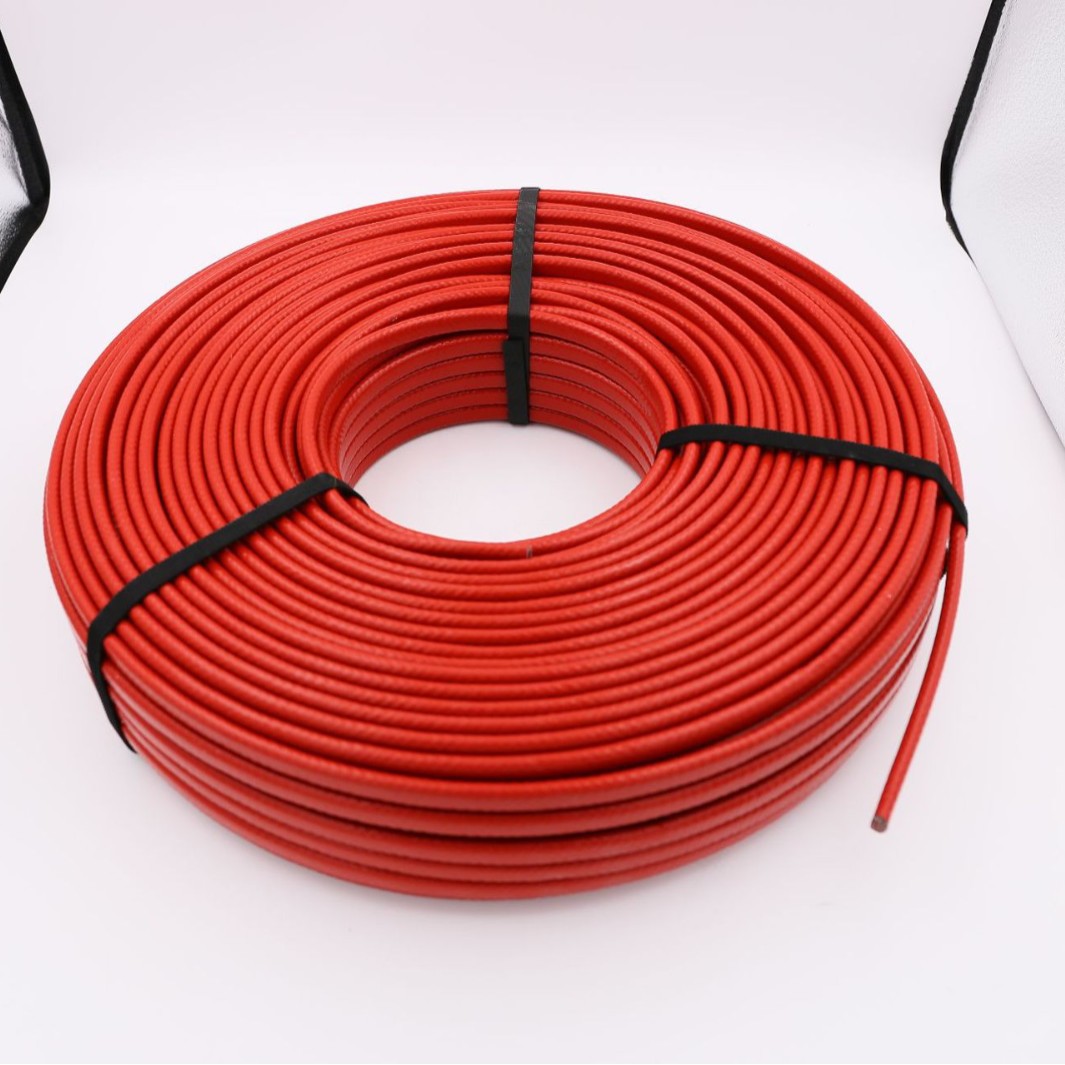 Parallel three-phase constant power heating belt with constant power enhanced electric heating belt 
