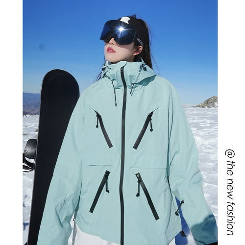 Ski resort rental is very good. Trendy brand ski suit set, waterproof and windproof, fleece-lined, thickened, large size for warmth.