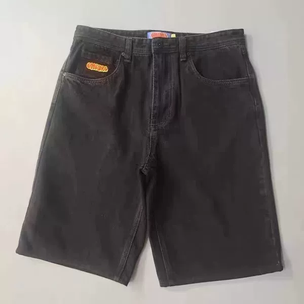 D32 black gray