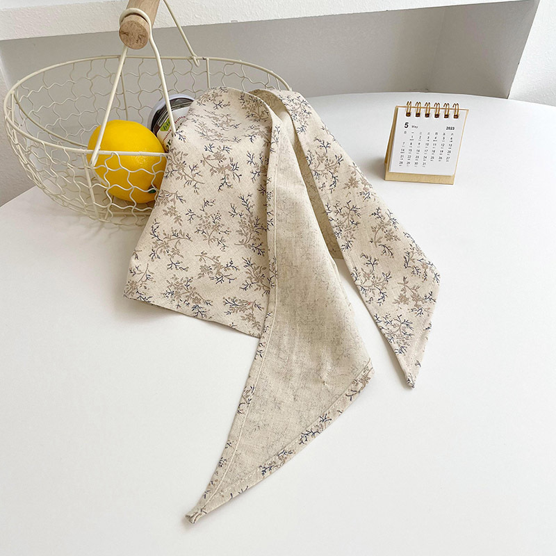 Nueva bufanda pequeña para mujer primavera y verano delgada pequeña protección floral decorativa para el cuello pequeña bufanda para el cabello bufanda de triángulo de algodón y lino de todo fósforo