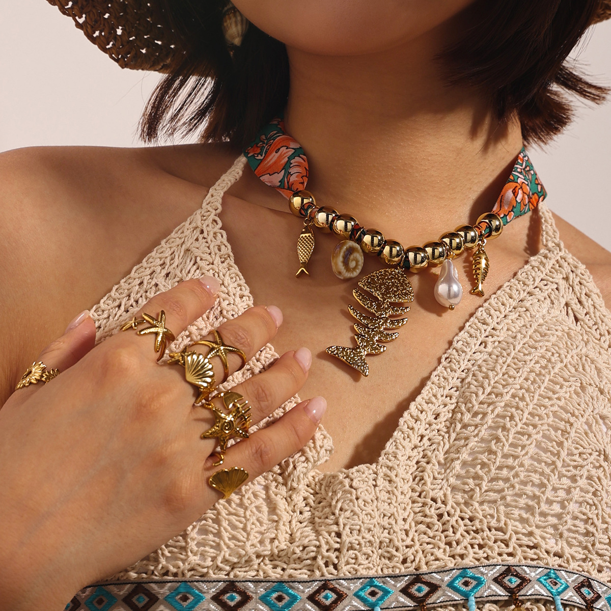 Collar de acero inoxidable TENA Europa y América lujo ligero de alto nivel, diseño de nicho universal, diseño de elementos marinos, collar de mujer